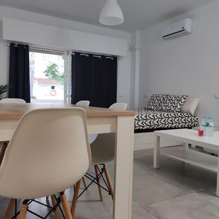 Apartamento Omega Ll Apartment Torremolinos Bagian luar foto