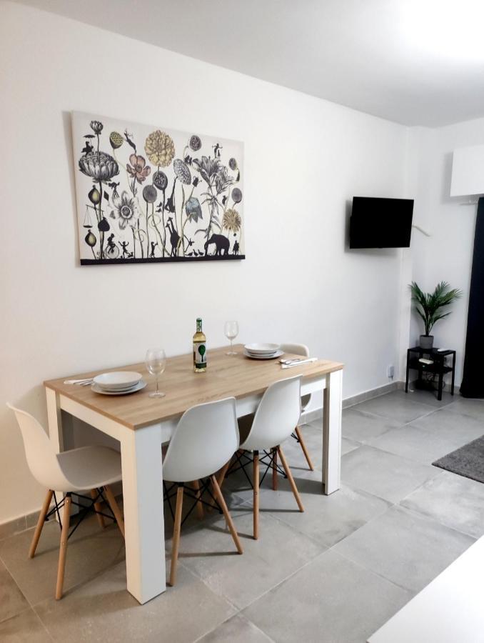 Apartamento Omega Ll Apartment Torremolinos Bagian luar foto